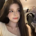 黄卿然