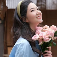 是晶晶吖～