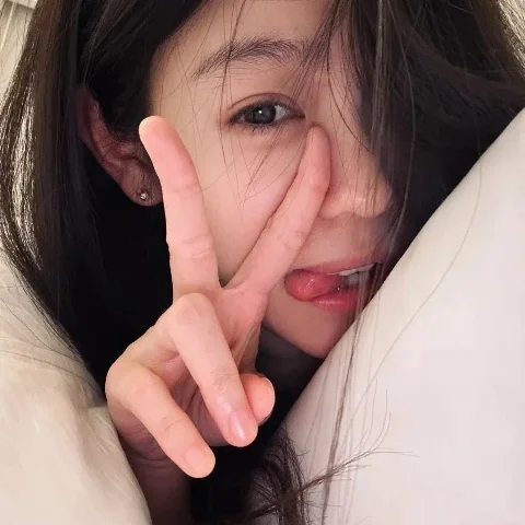 红桃Q~